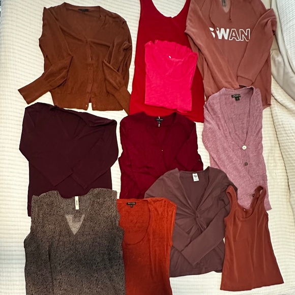 11 Tops Bundle: Cherry, Berry, Terra Cotta Tops - Picture 1 of 16